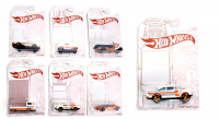 HOT WHEELS AUTO PEARL & CHROME /24 GJW48